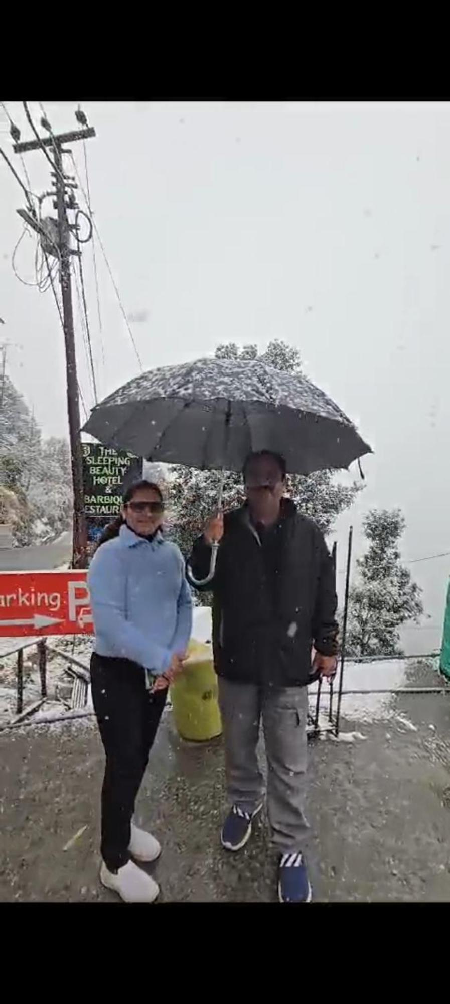 Sleeping Beauty Hotel Moutain View Property Joshimath Bagian luar foto